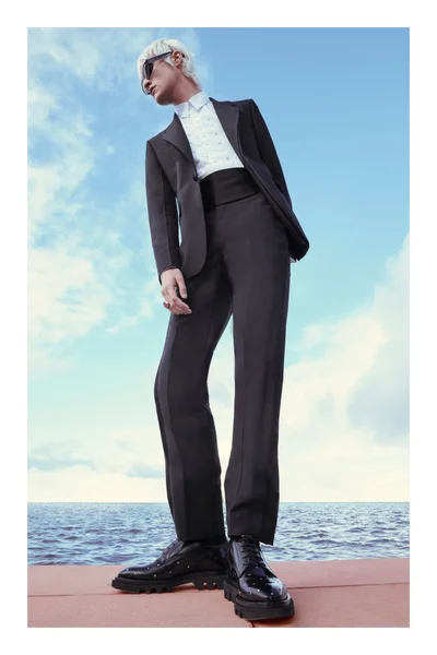 Look 48